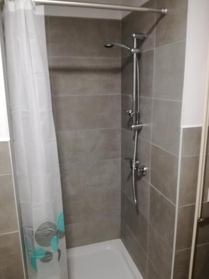 Guesthouse Skofije Ob Parenzani Spodnje Skofije Екстериор снимка